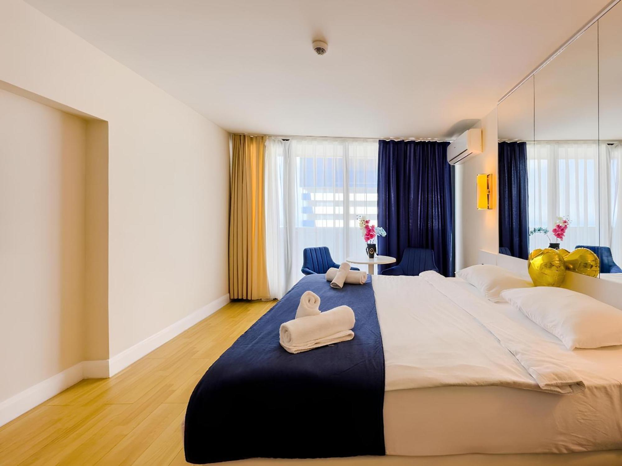 Apartment Orbi *