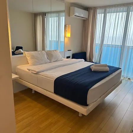 Hotel Orbi City Batumi Exterior photo