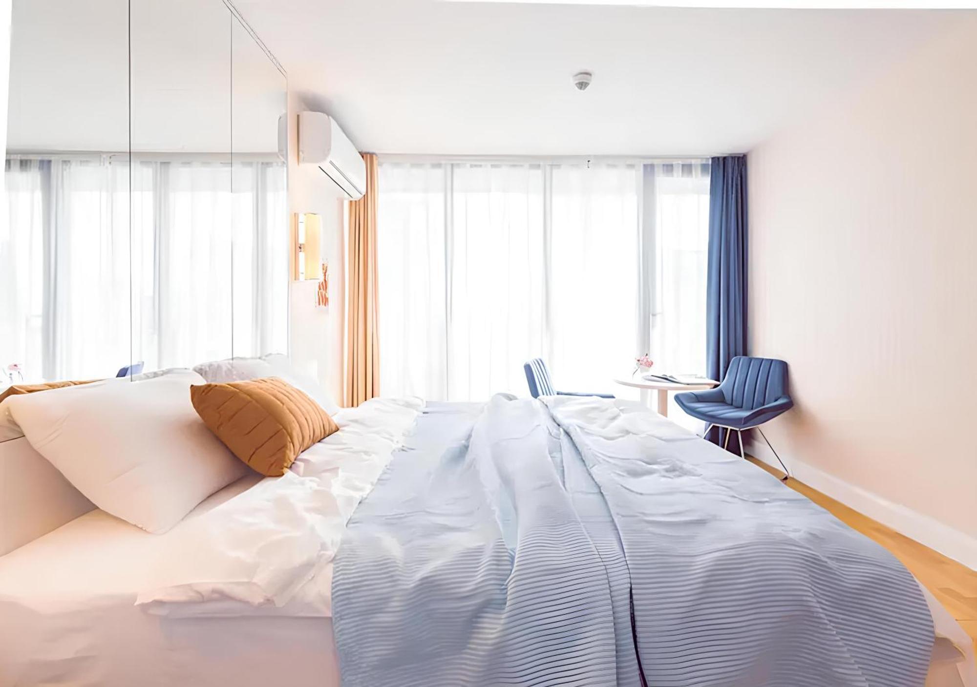 Apartment Orbi *